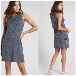 Athleta Santorini Blue and White Printed Athletic Dress Medium